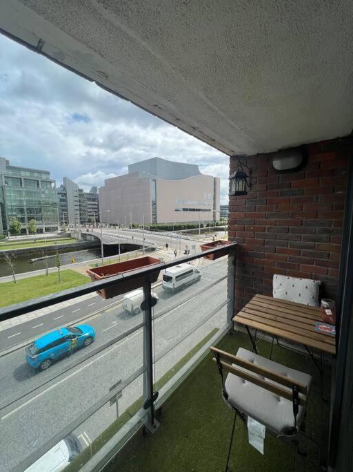 شقة Stylish Flat With River View دبلن المظهر الخارجي الصورة