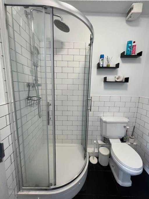 شقة Stylish Flat With River View دبلن المظهر الخارجي الصورة